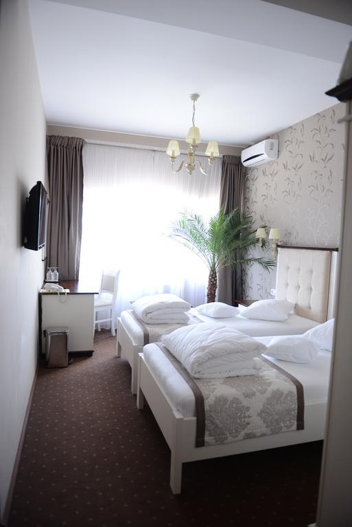 Hotel Europa Baia Mare Habitación foto